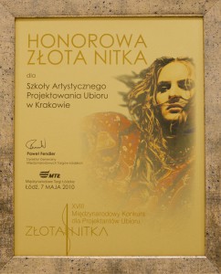 honorowa zlota nitka 2011