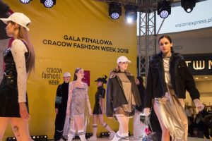 Pokaz laureatów Cracow Fashion Awards w Galerii Kazimierz