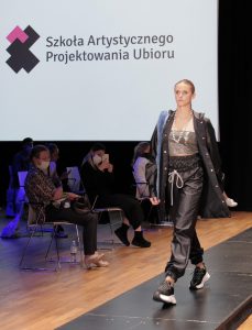 pokaz dyplomowy, moda ekologiczna